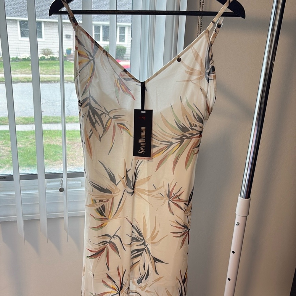 Sexy Woman , Elegant Cream Floral Maxi Dress, made in Italy, Size S